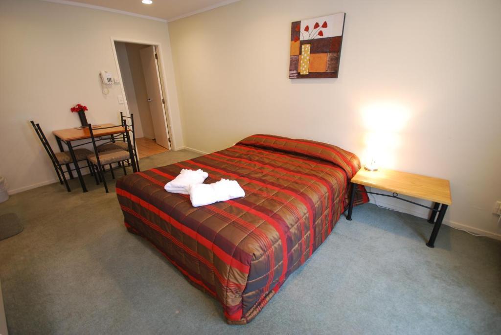 Baden Lodge Motel - Private Spa Bath Rotorua Luaran gambar